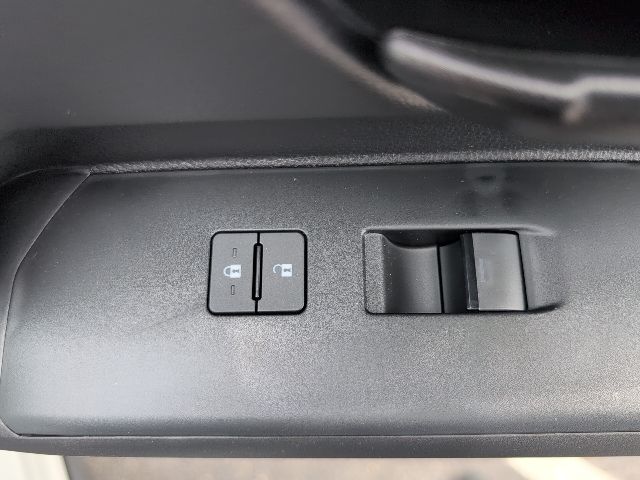 2026 Toyota Tacoma SR5 - Photo 27