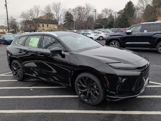 2025 Toyota Crown Signia Limited's photo