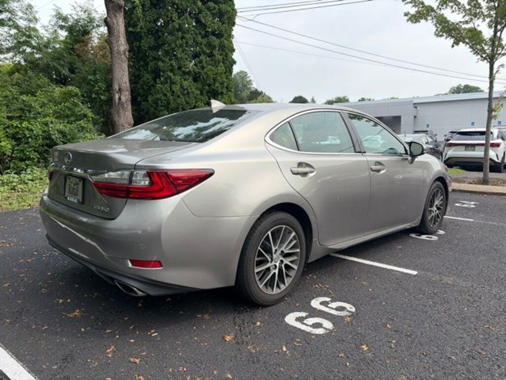 Used 2016 Lexus ES 350 Sedan