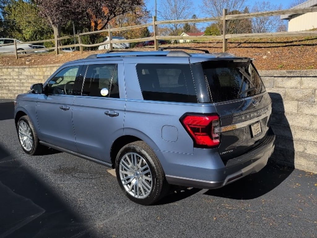 Used 2022 Ford Expedition Limited SUV