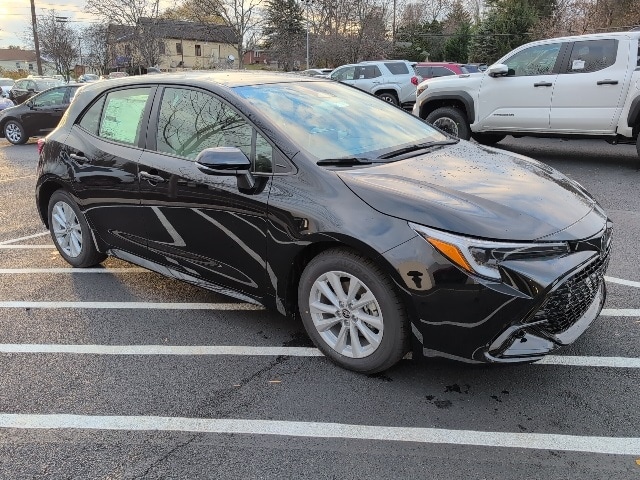 2025 Toyota Corolla Hatchback SE