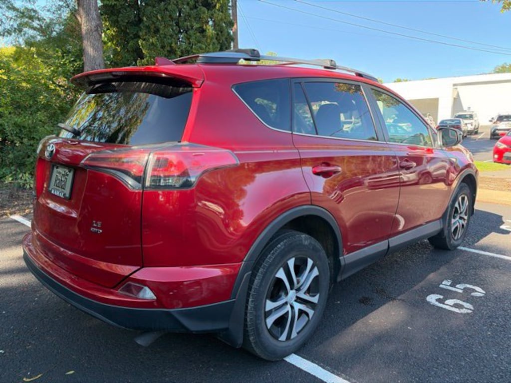 Used 2017 Toyota RAV4 LE SUV