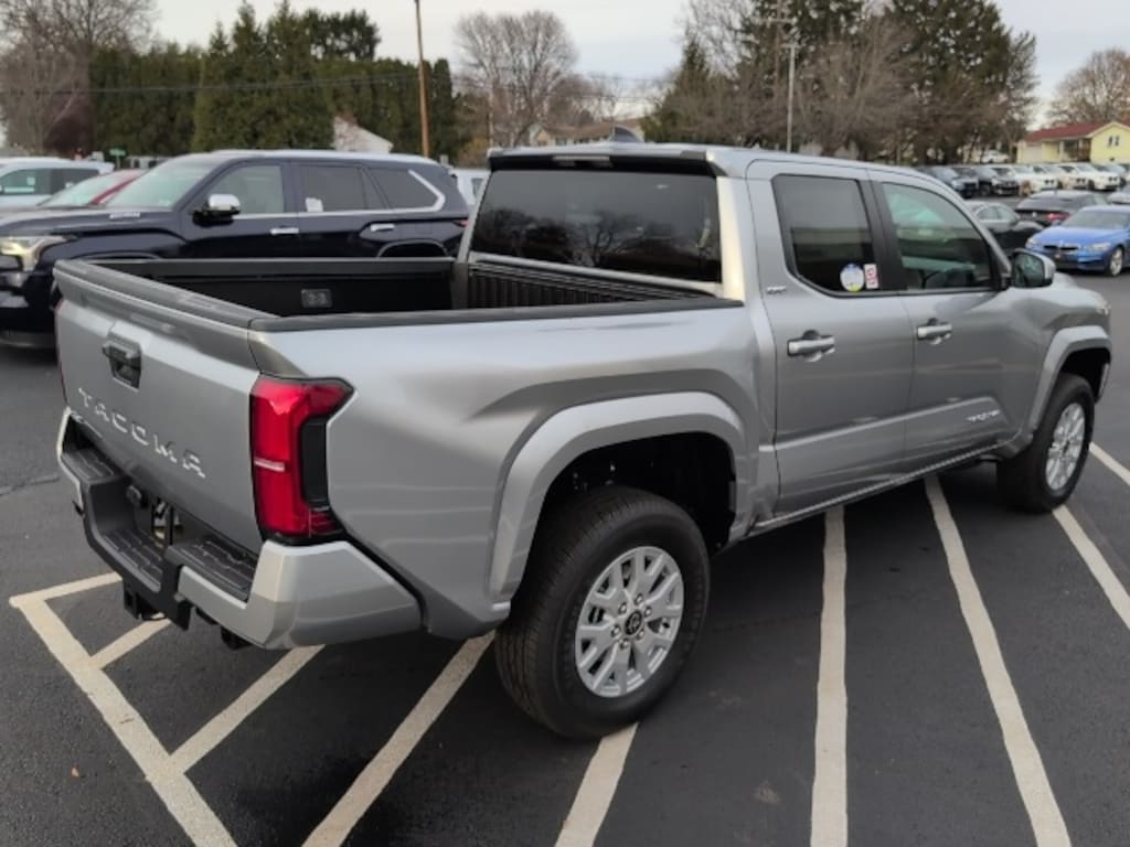 New 2025 Toyota Tacoma SR5 Truck Double Cab