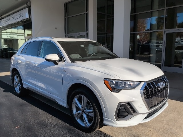 2022 Audi Q3 S Line Premium's photo