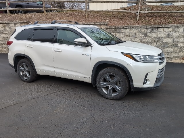 2019 Toyota Highlander Limited Platinum's photo