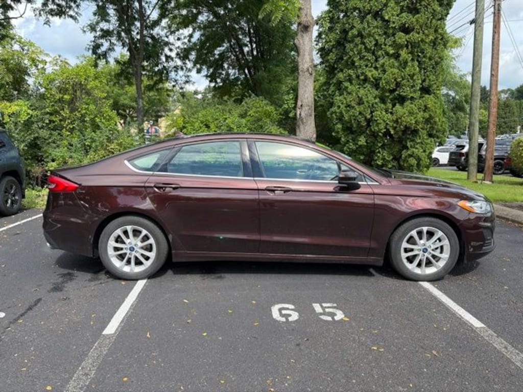 Used 2019 Ford Fusion SE Sedan