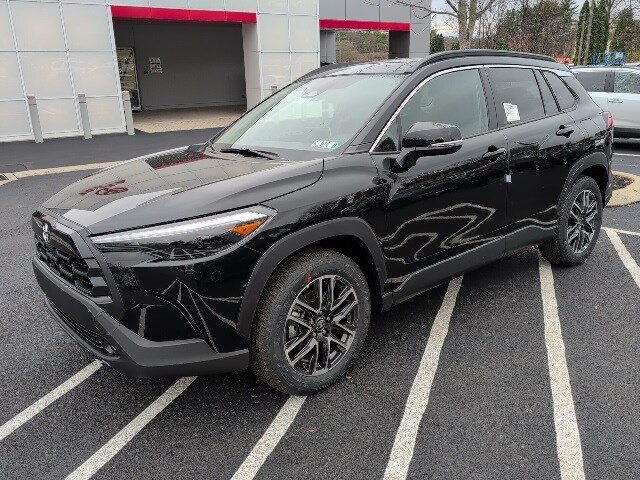 2026 Toyota Corolla Cross XLE photo 4