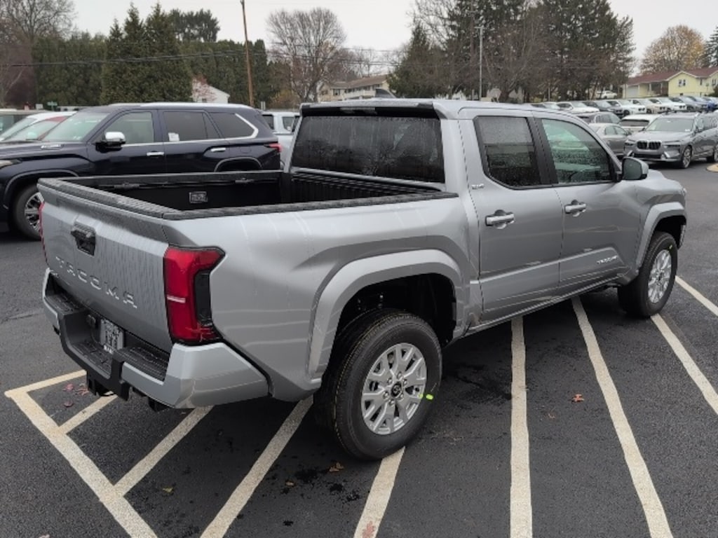 New 2025 Toyota Tacoma SR5 Truck Double Cab