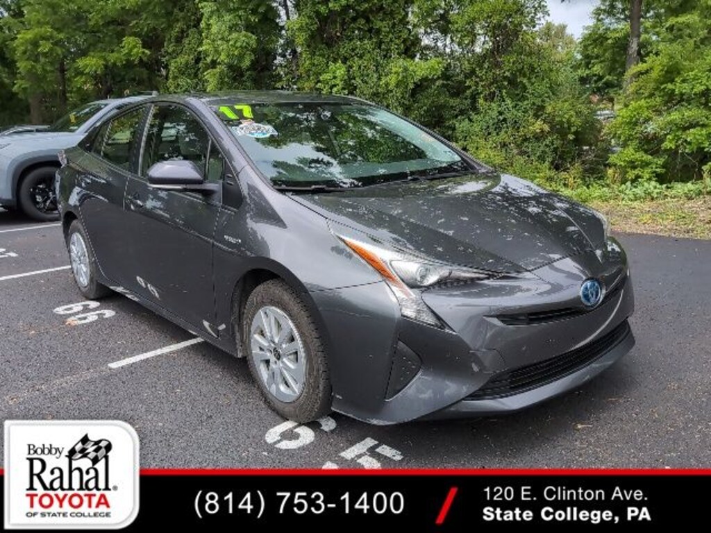 Used 2017 Toyota Prius 5-Door Four Hatchback