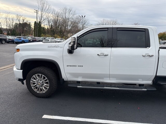2023 Chevrolet Silverado 2500HD High Country photo 4