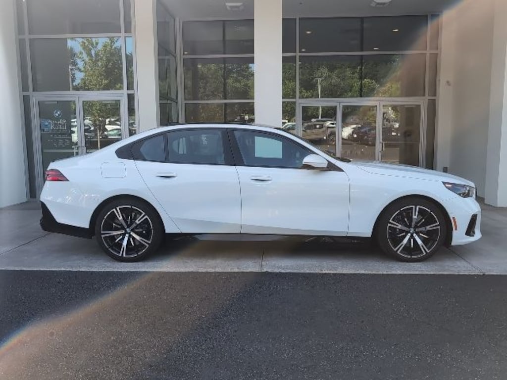 Used 2026 BMW 550e xDrive Sedan