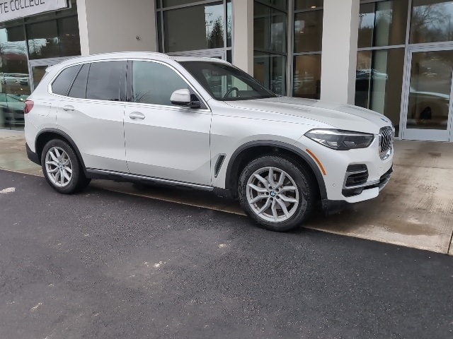 2023 BMW X5 40i's photo