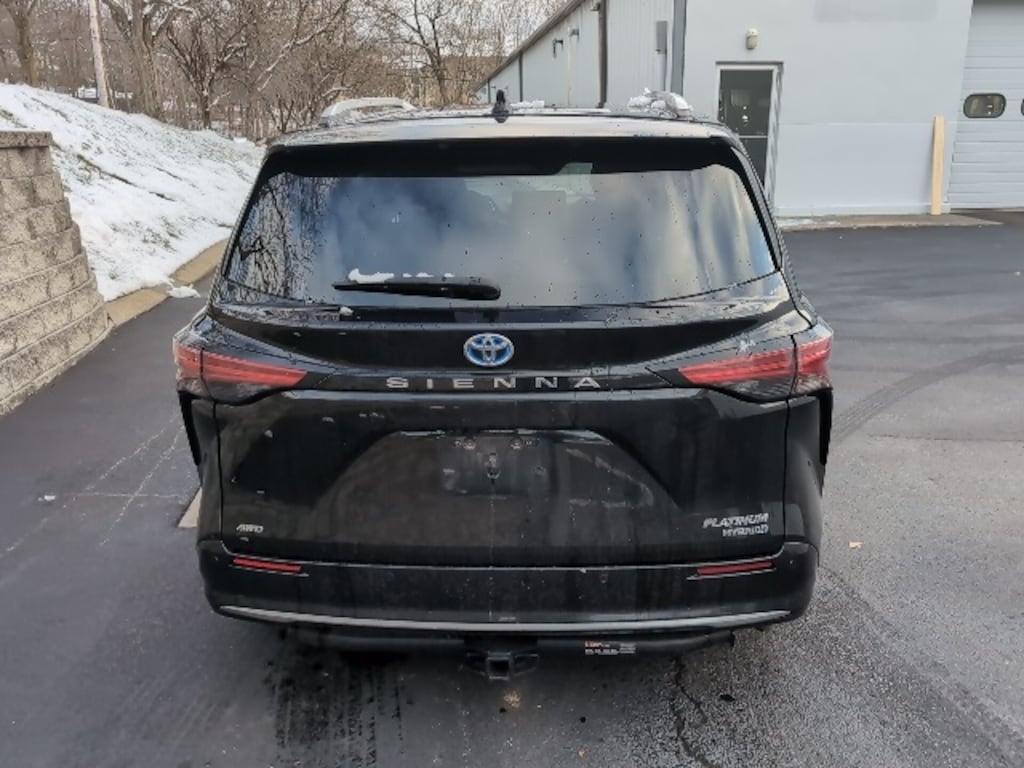 Used 2021 Toyota Sienna Van
