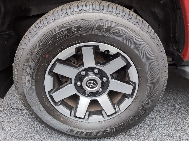 2022 Toyota 4Runner TRD Off-Road Premium photo 4