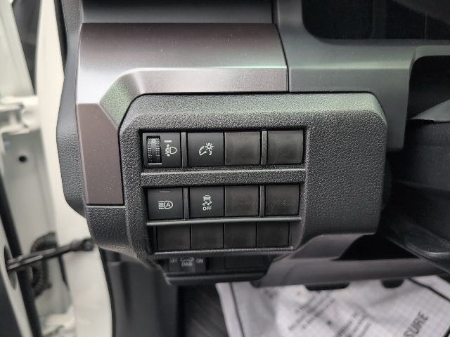 2026 Toyota Tacoma SR5 - Photo 15