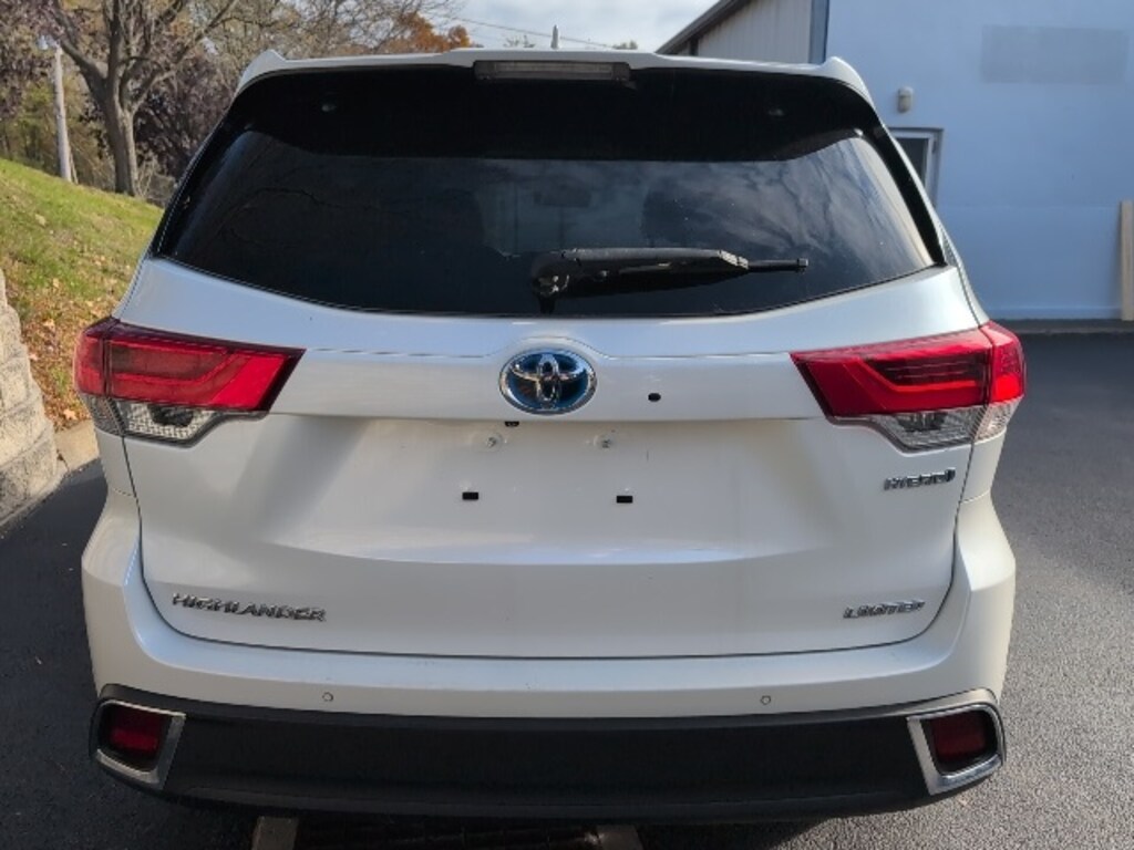 Used 2019 Toyota Highlander Hybrid SUV