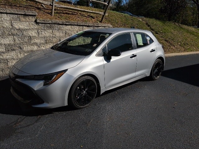 2021 Toyota Corolla SE Nightshade Edition photo 2