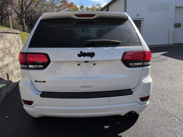 2022 Jeep Cherokee Laredo X photo 3