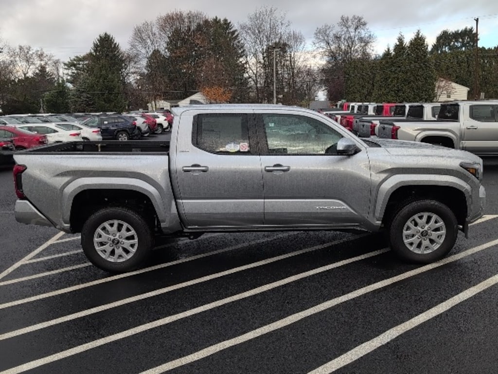 New 2025 Toyota Tacoma SR5 Truck Double Cab