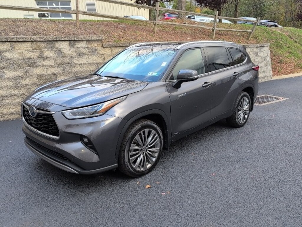 Used 2021 Toyota Highlander Hybrid Platinum SUV