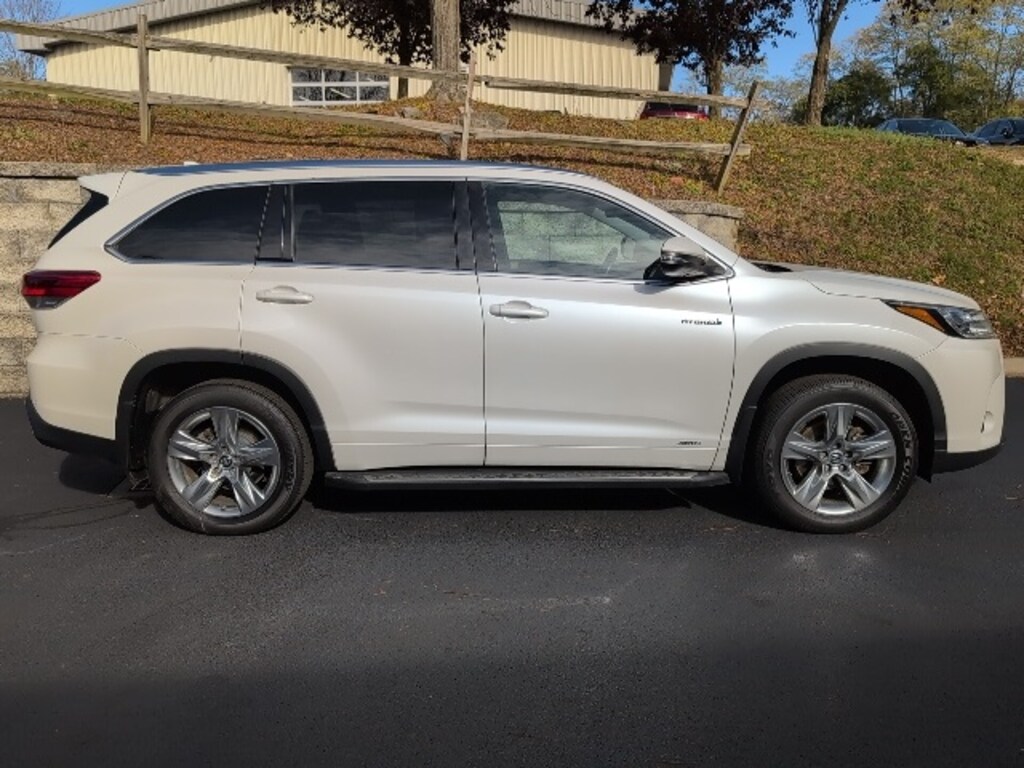 Used 2019 Toyota Highlander Hybrid SUV