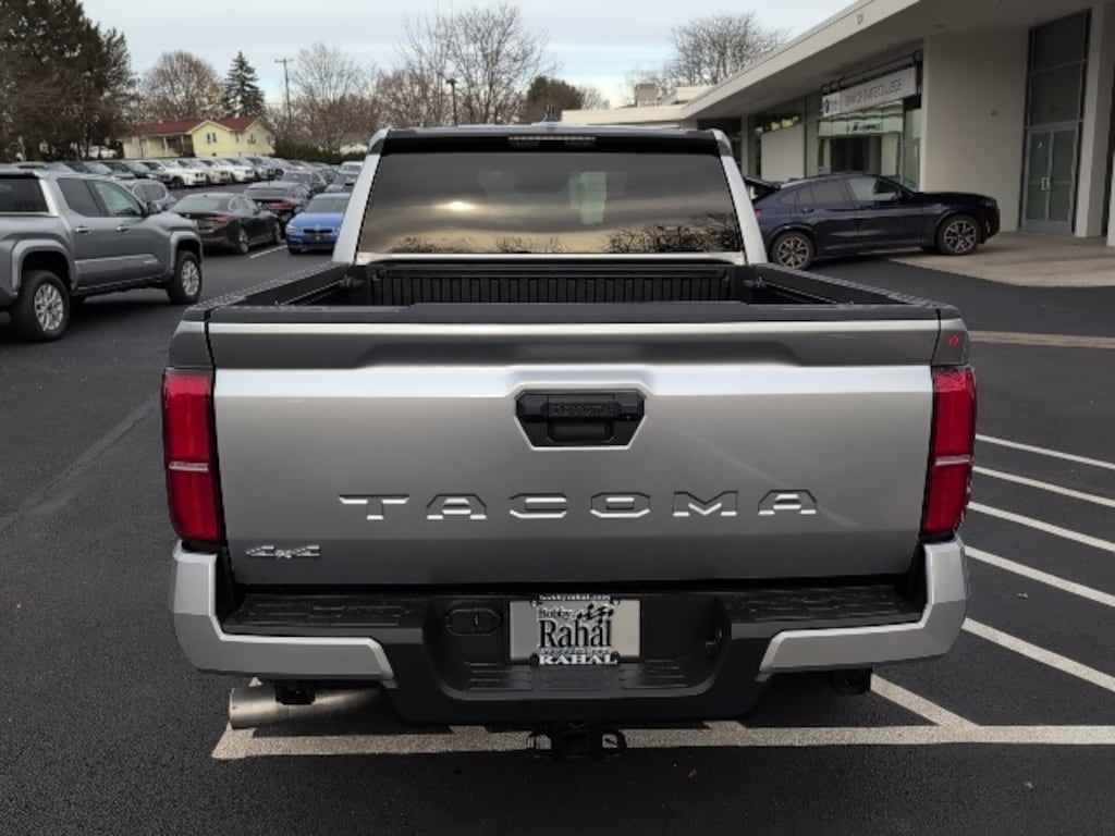 New 2025 Toyota Tacoma SR5 Truck Double Cab