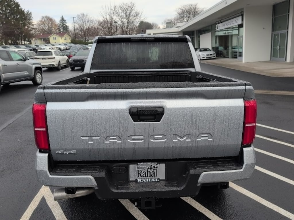 New 2025 Toyota Tacoma SR5 Truck Double Cab