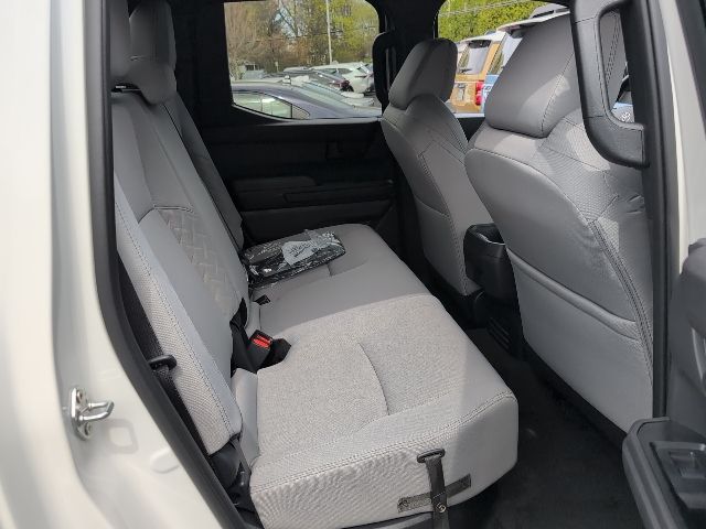 2026 Toyota Tacoma SR5 - Photo 32
