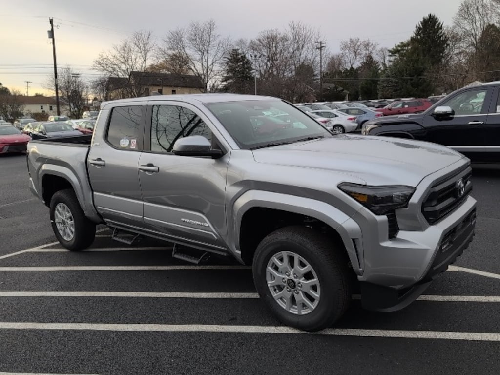 New 2025 Toyota Tacoma SR5 Truck Double Cab