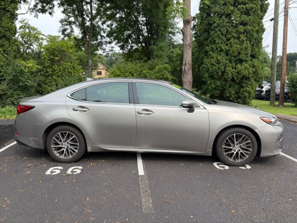 Used 2016 Lexus ES 350 Sedan