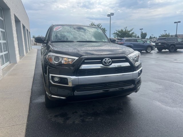 2023 Toyota 4Runner Limited photo 3
