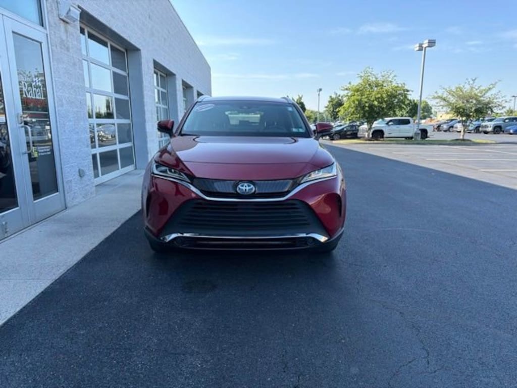 Used 2022 Toyota Venza XLE SUV