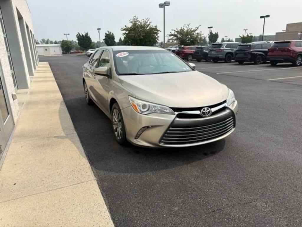 Used 2015 Toyota Camry XLE Sedan