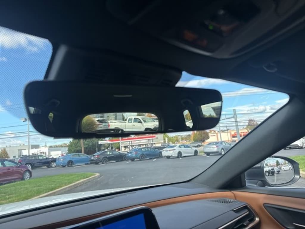 New 2025 Toyota Crown Signia XLE SUV