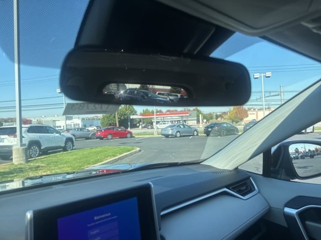 New 2025 Toyota RAV4 XLE SUV