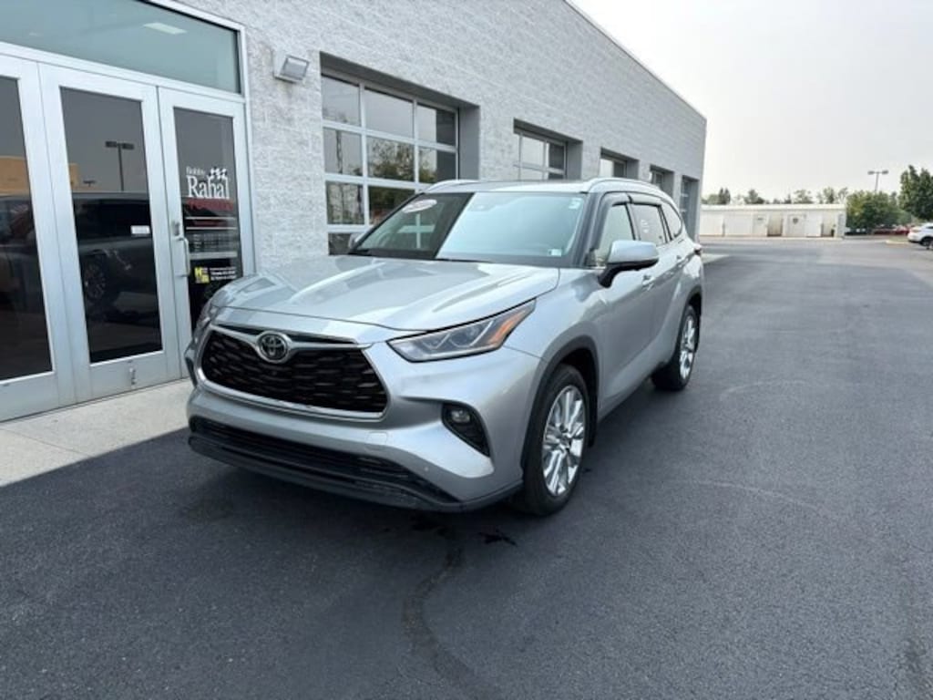 Used 2023 Toyota Highlander Limited SUV