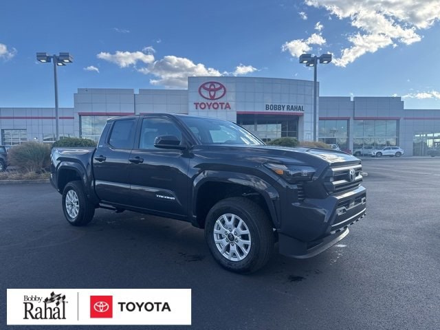 2025 Toyota Tacoma SR5's photo