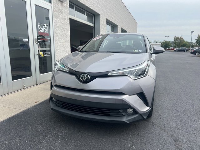 2018 Toyota C-HR XLE Premium photo 2