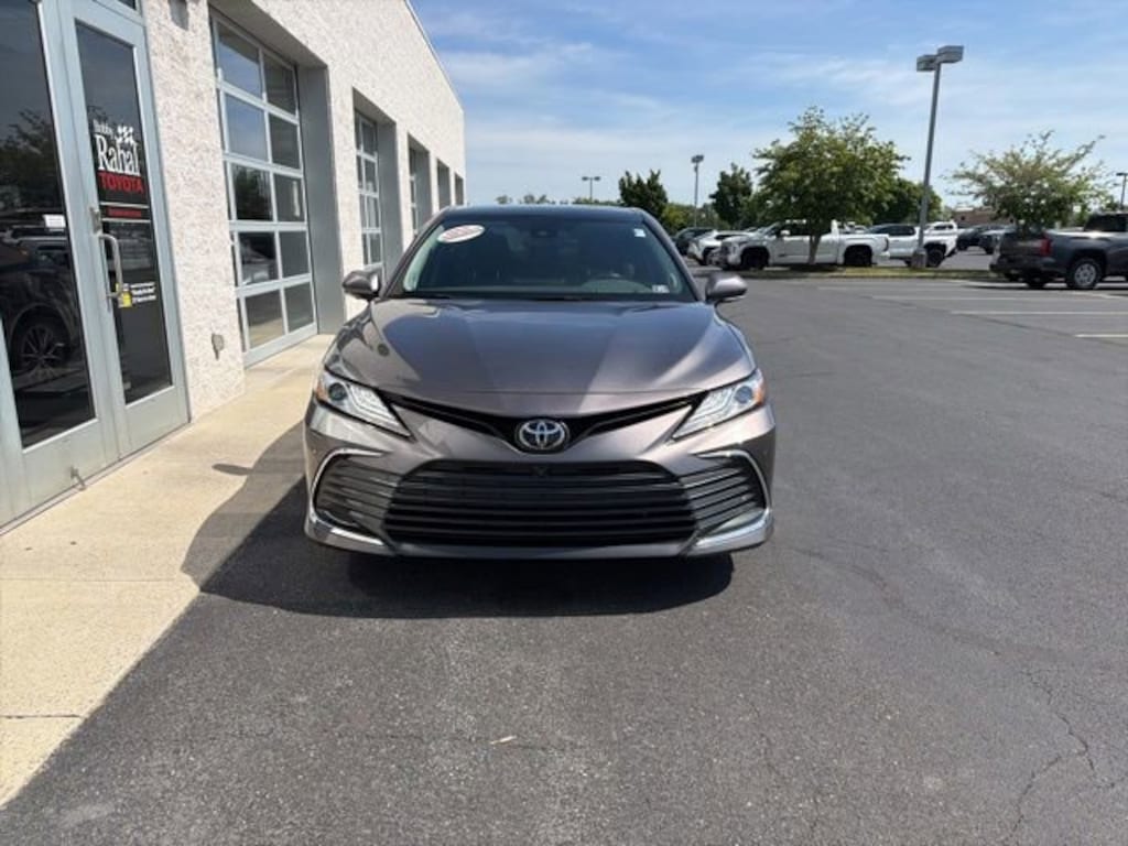 Used 2021 Toyota Camry XLE Sedan