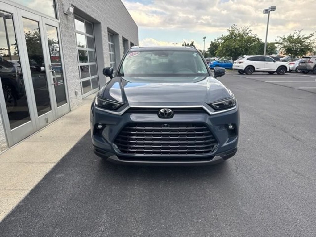Used 2025 Toyota Grand Highlander Hybrid Limited SUV