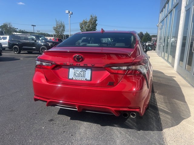 2021 Toyota Camry SE photo 3