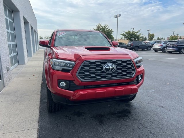 2022 Toyota Tacoma TRD Sport V6 photo 3