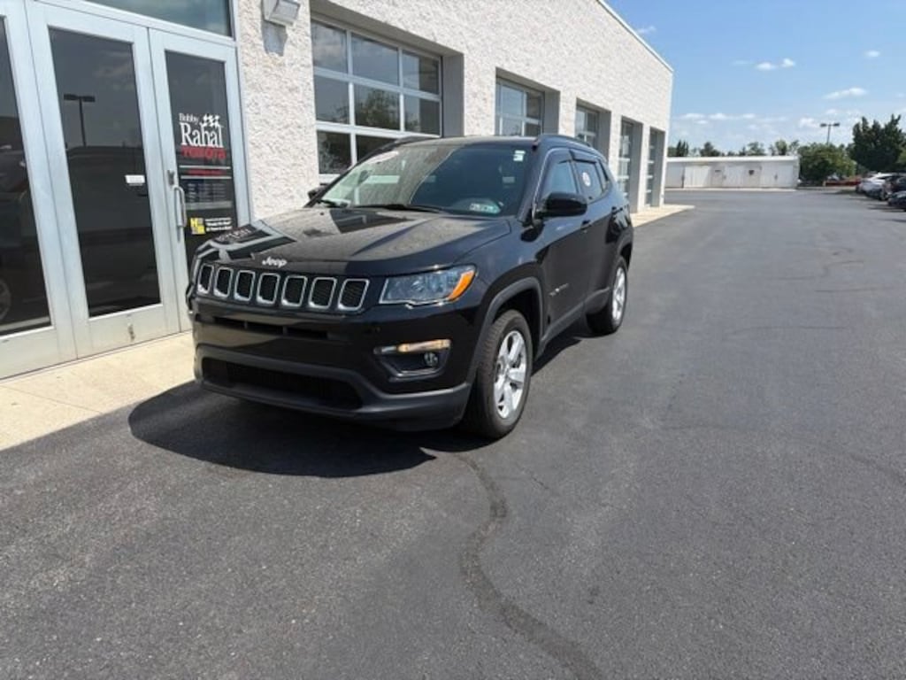 Used 2018 Jeep Compass Latitude 4x4 SUV
