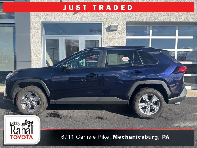 2024 Toyota RAV4 XLE's photo