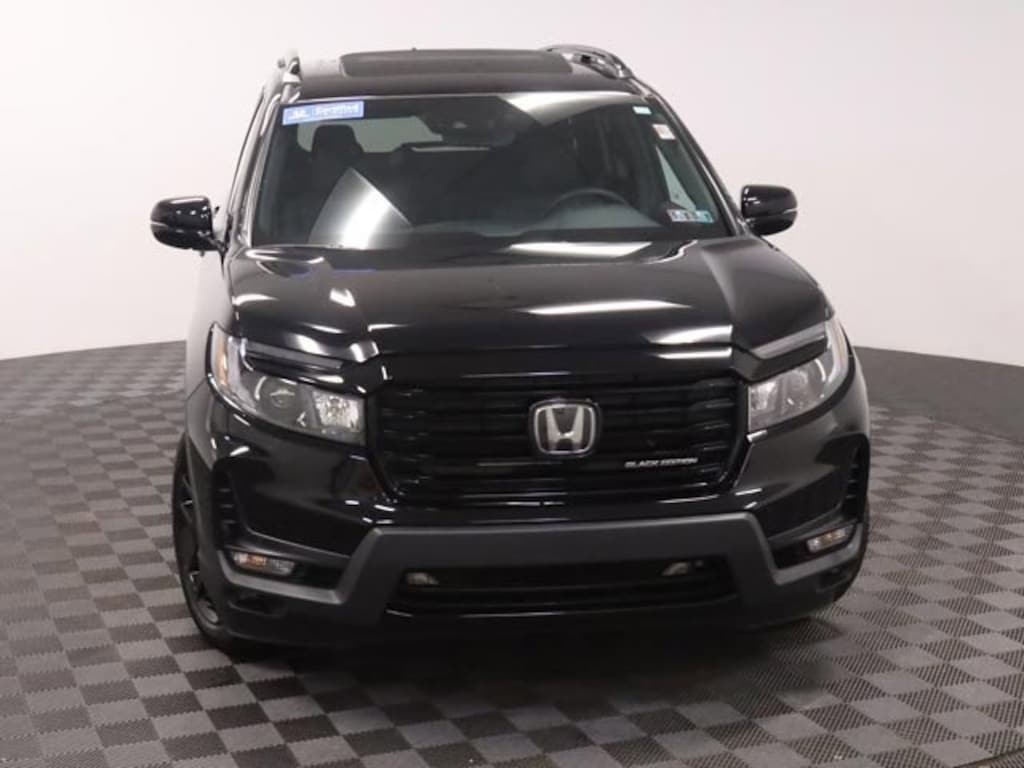 Used 2025 Honda Passport Black Edition SUV