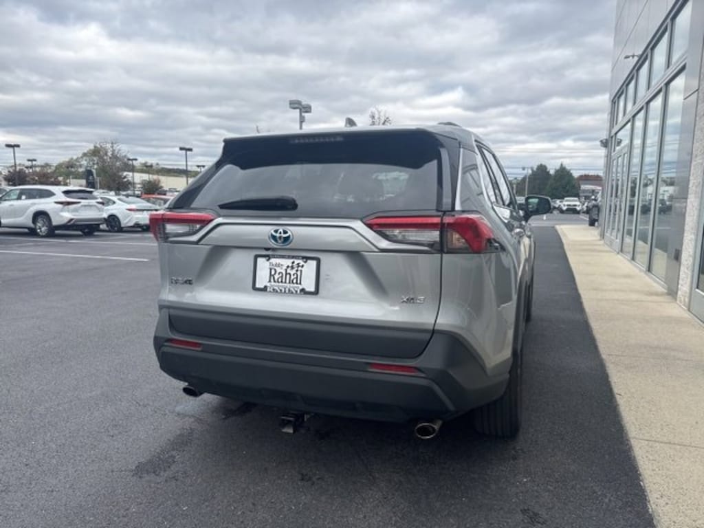 Used 2024 Toyota RAV4 Hybrid XLE SUV