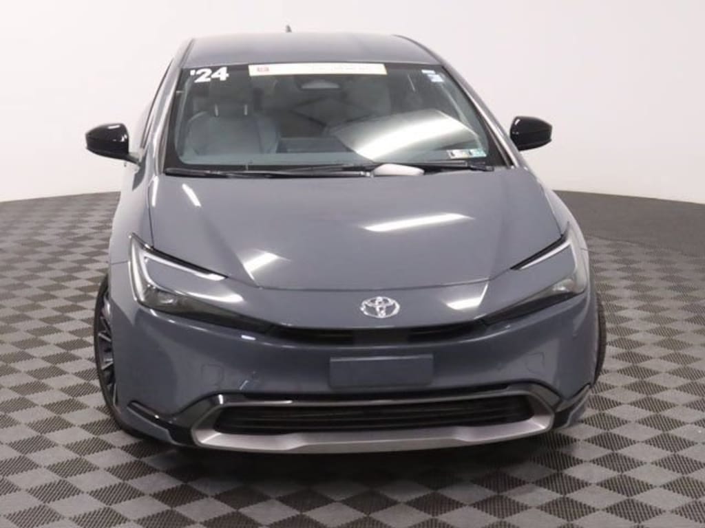 Certified 2024 Toyota Prius XLE Hatchback