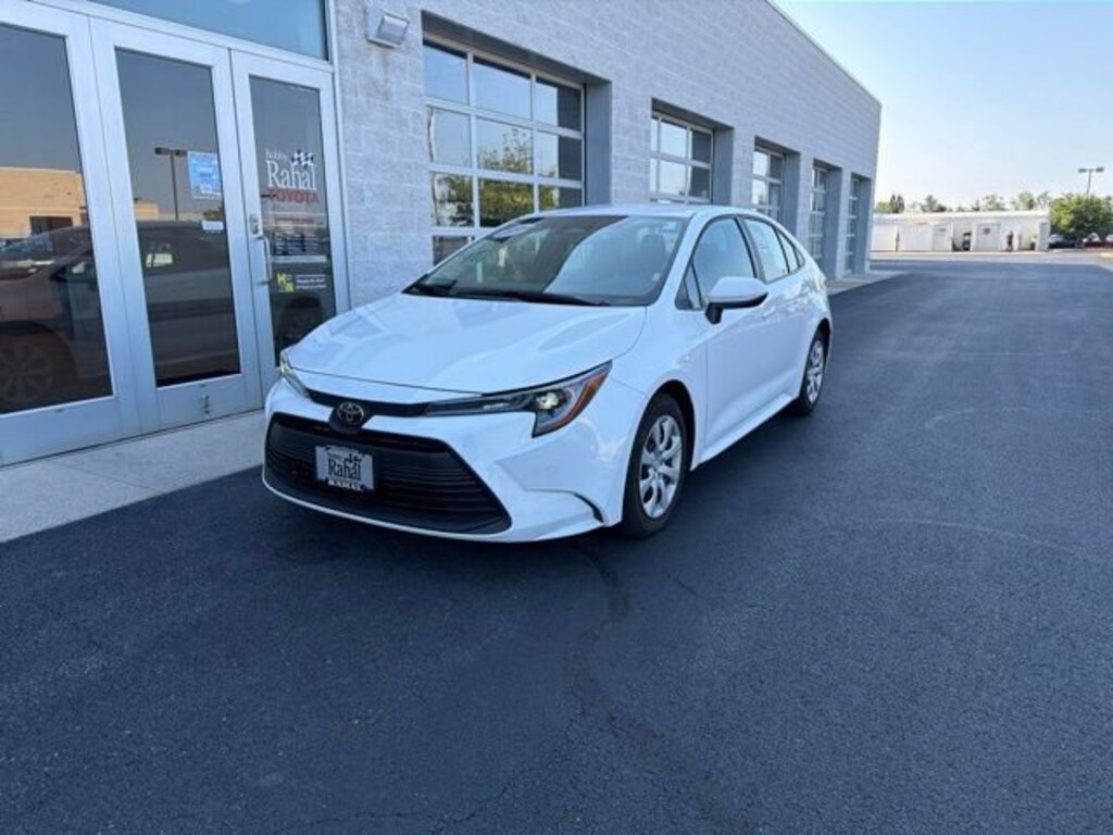 Used 2024 Toyota Corolla LE Sedan