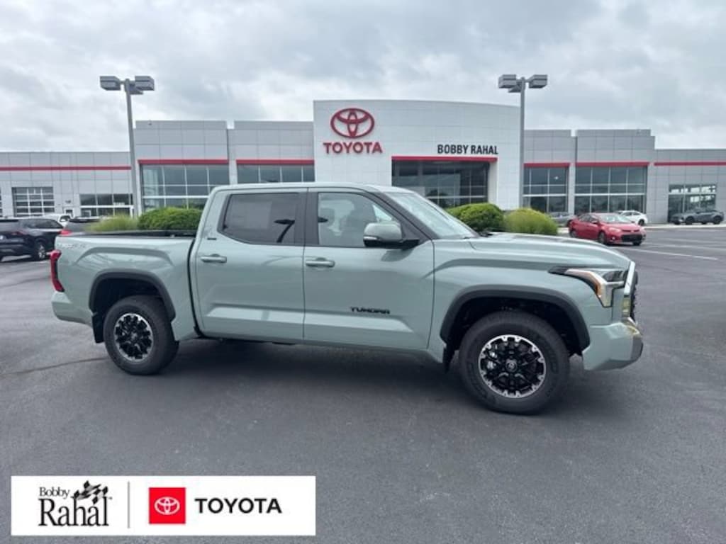 New 2026 Toyota Tundra SR5 SR5 CREWMAX 5.5