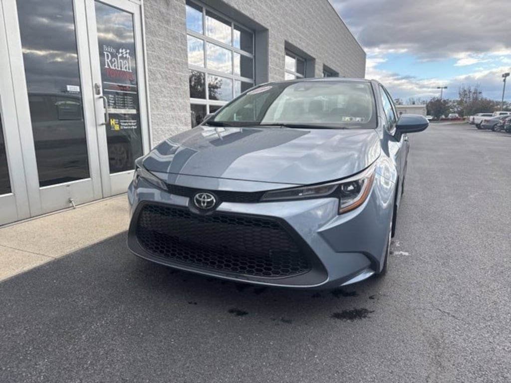 Used 2022 Toyota Corolla LE Sedan